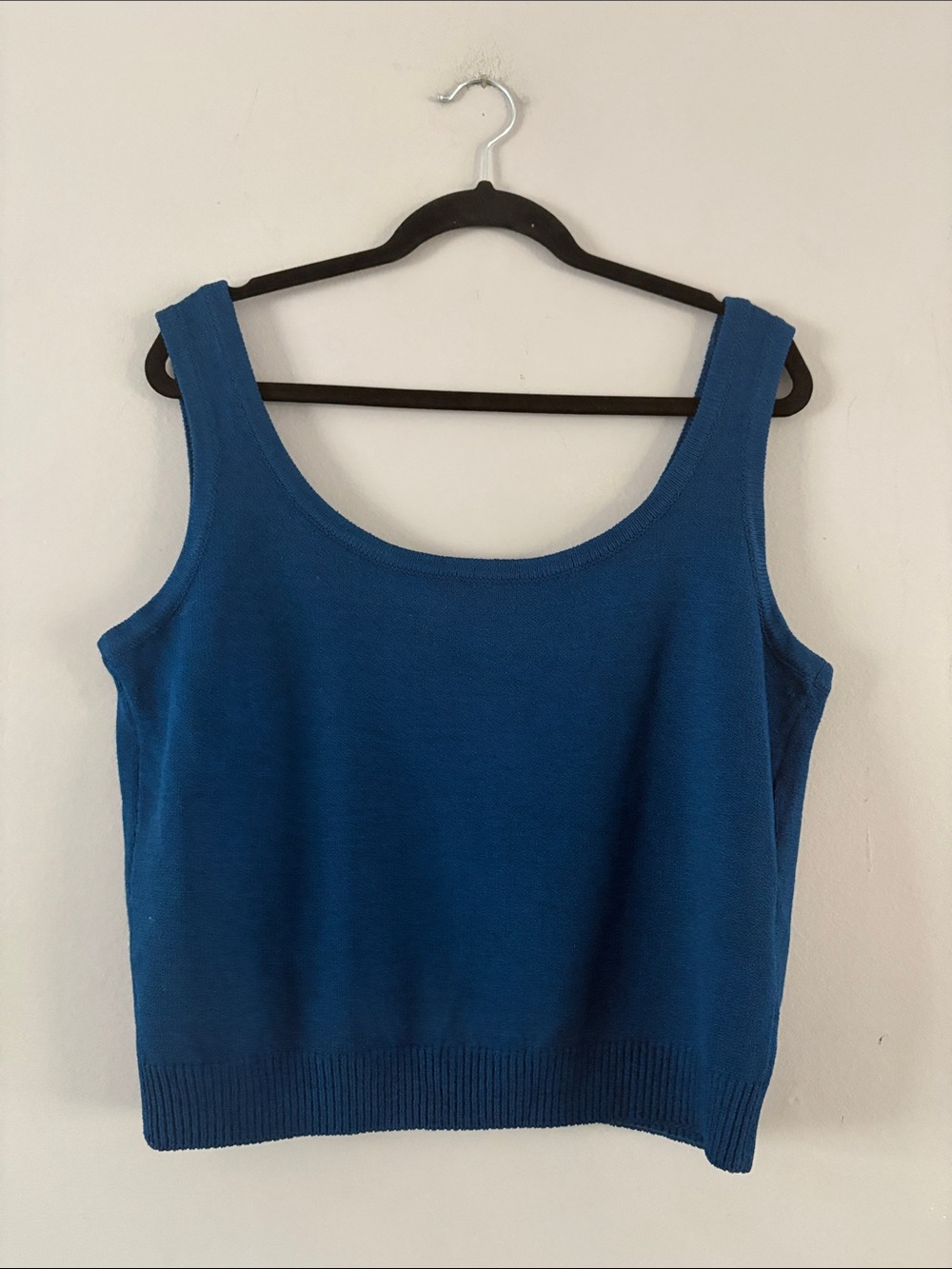 St. John Collection Deep Teal Knit Scoop Neck Tank